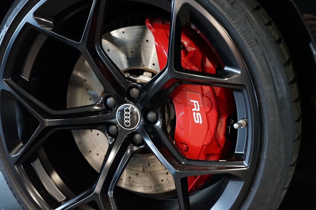 AUDI RS6 performance | RS-Designpaket+ | Pano | HuD AUDI RS6 performance | RS-Designpaket+ | Pano | HuD