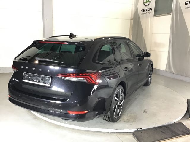 Fahrzeugabbildung Skoda Octavia Clever 2.0 TDI Combi DSG/Navi/ACC/Kamera