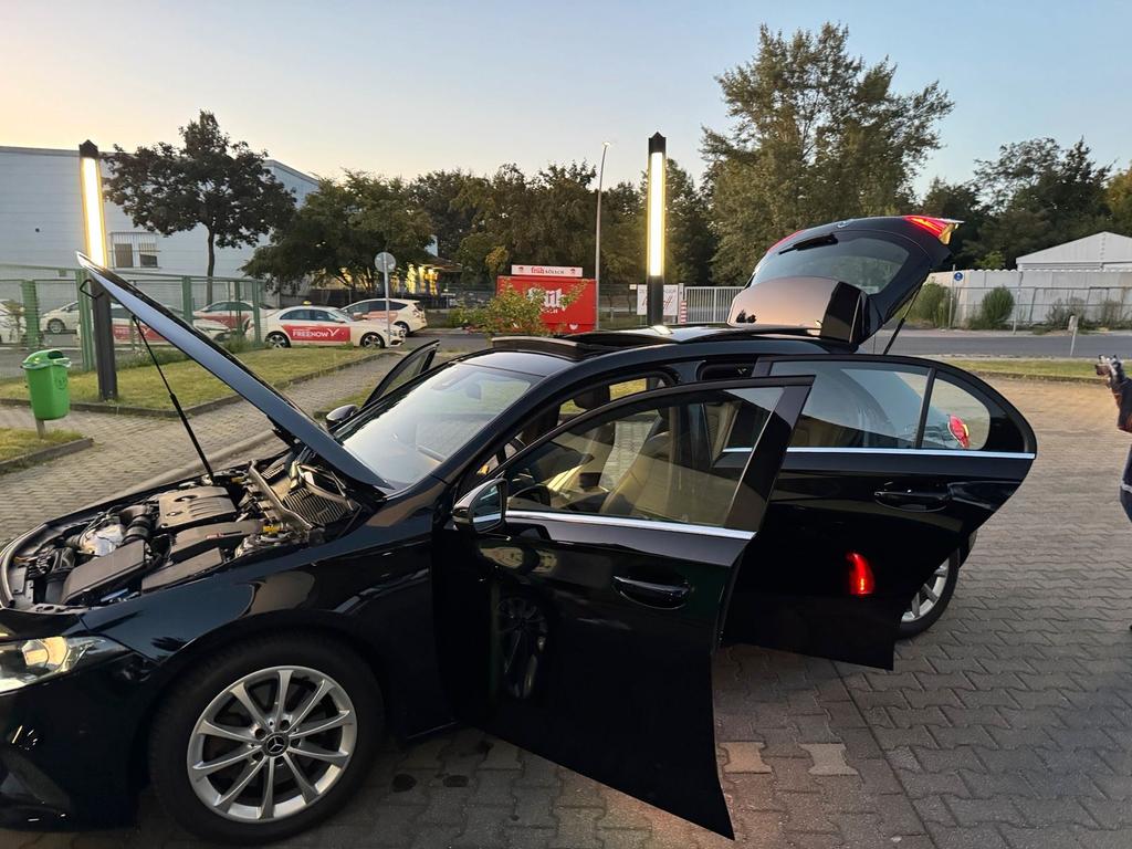 Mercedes-Benz A 220