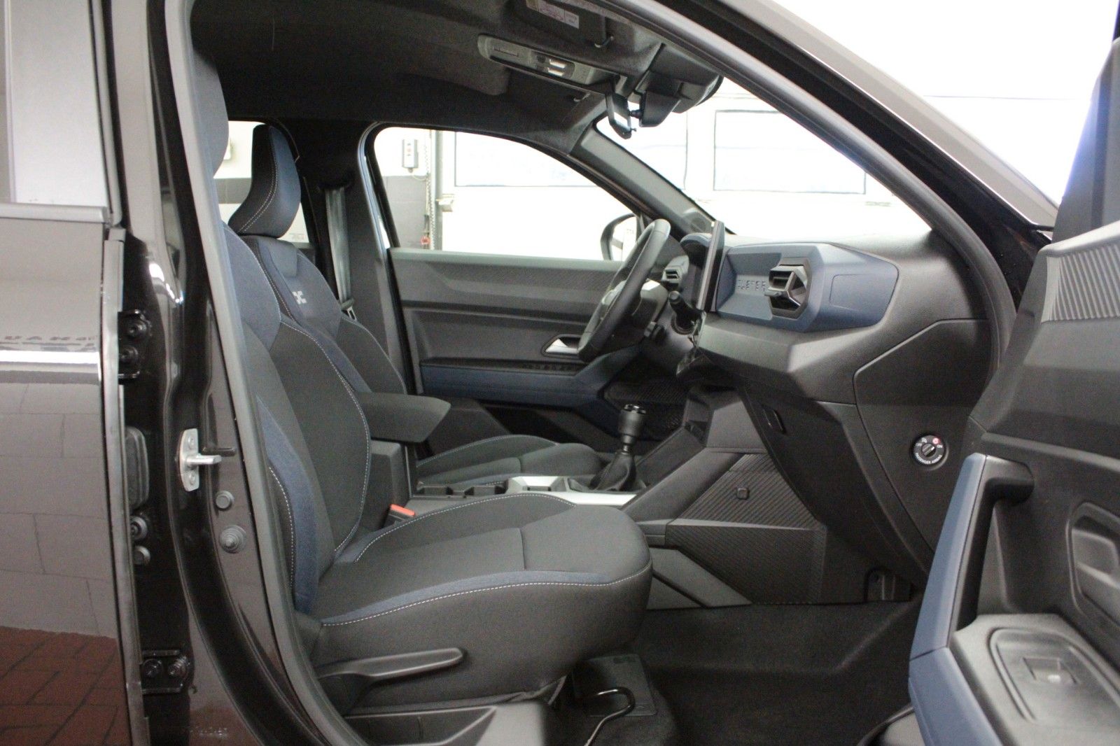 Fahrzeugabbildung Dacia Duster mild hybrid 130 Journey*Winterpaket*