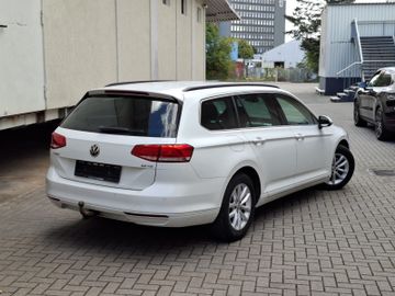 Volkswagen Passat Variant - 4