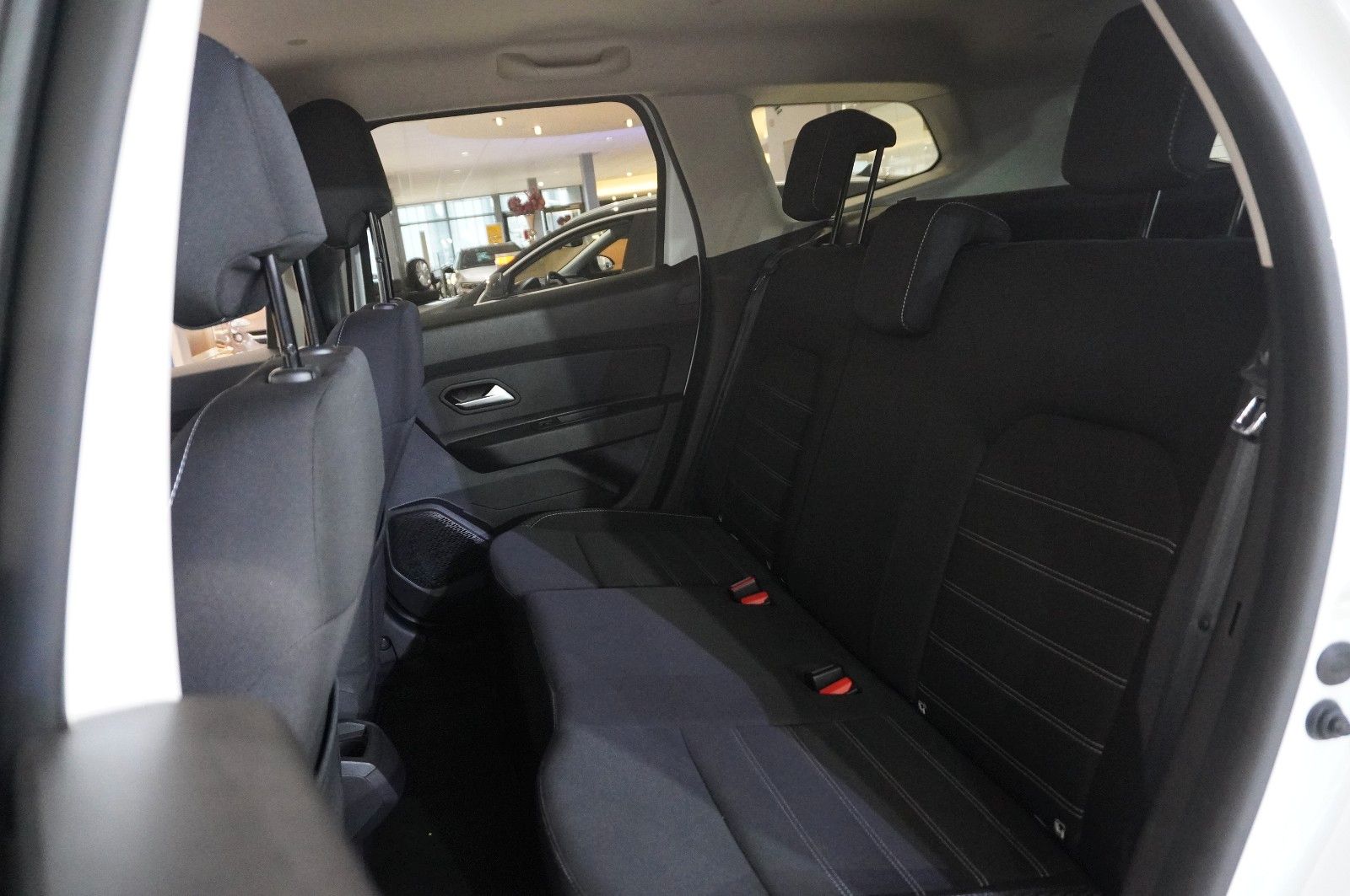 Fahrzeugabbildung Dacia Duster II 1.3 TCE PRESTIGE LED/KAMERA/SHZ/TEMP.