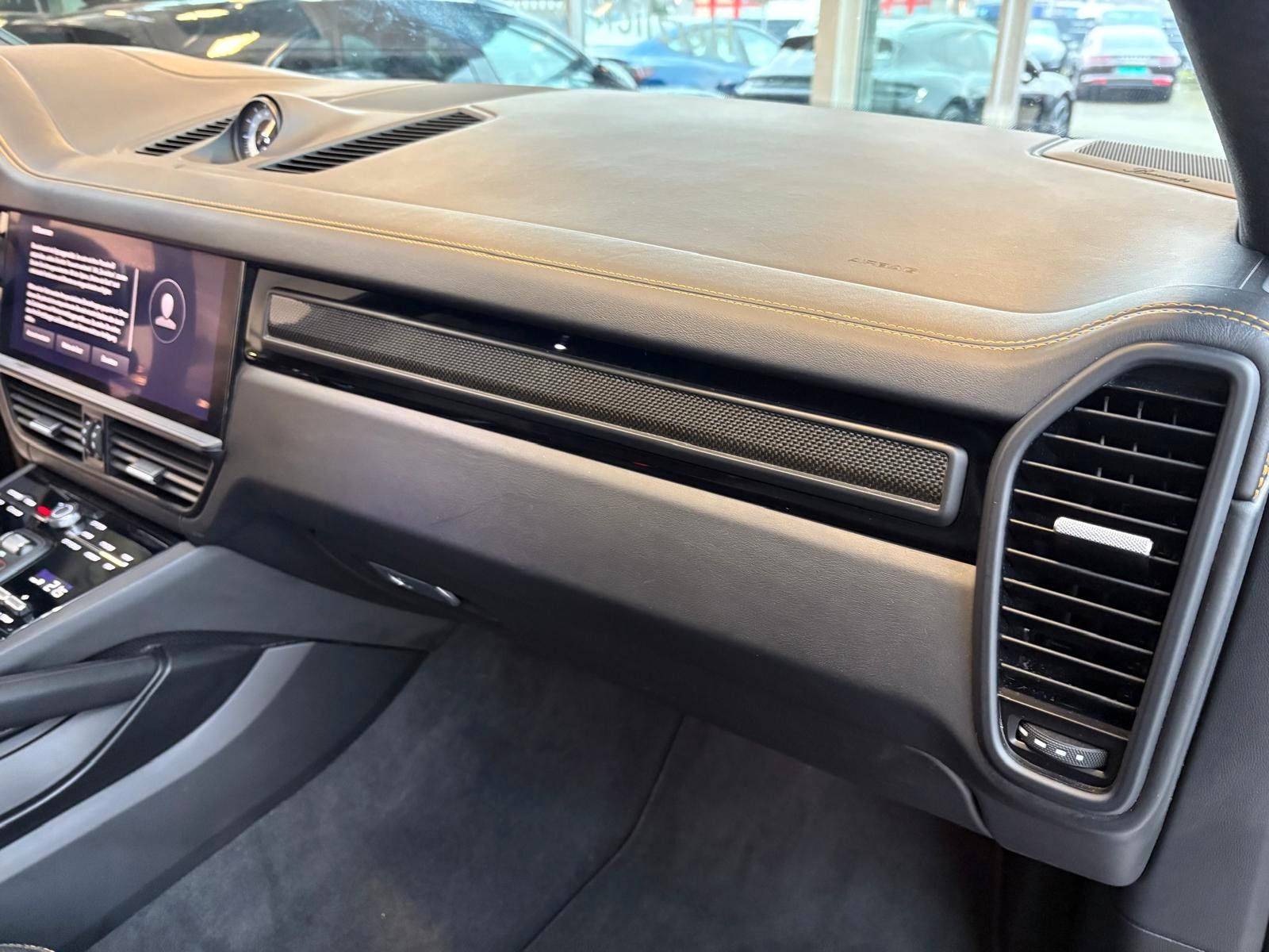 Fahrzeugabbildung Porsche Cayenne Coupe Turbo GT/Burmester/PCCB/Carbon