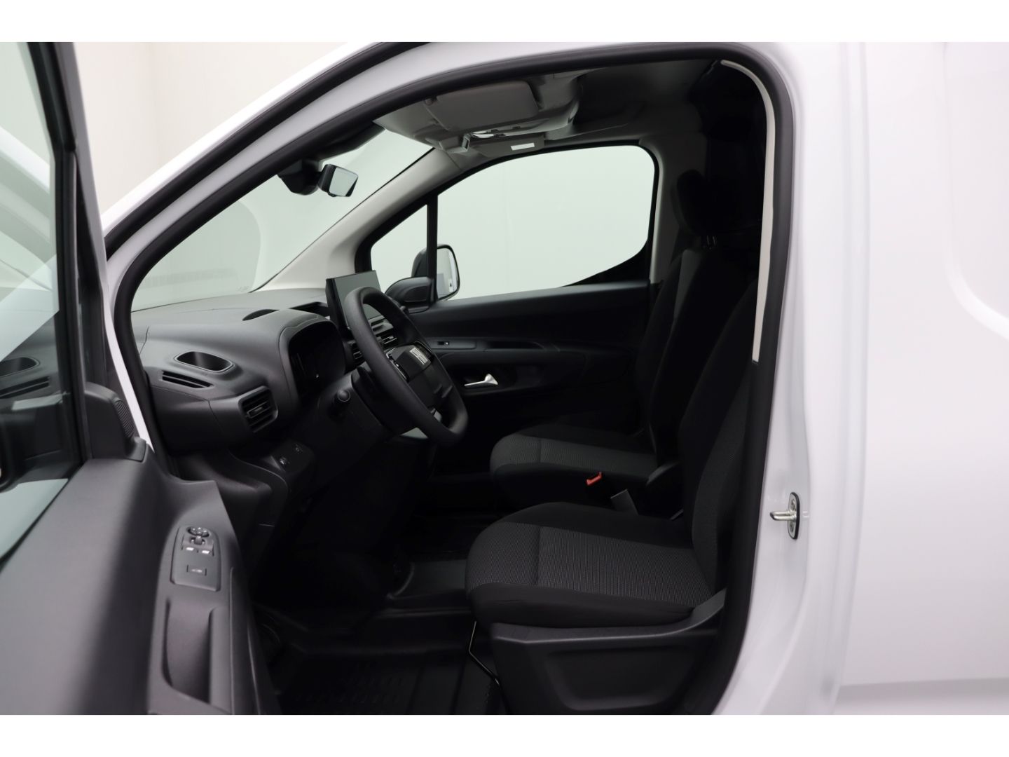 Fahrzeugabbildung Fiat Doblo E- Kastenwagen XL 100 kW digit.Rückspiegel