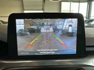 Ford Focus Lim. Titanium *Navi*AHK*LED*