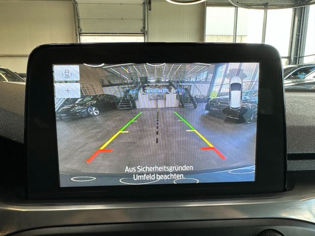 Ford Focus Lim. Titanium *Navi*AHK*LED*