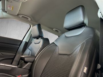 Jeep Compass e-Hybrid Altitude KAMERA SHZ PDC CARPLAY