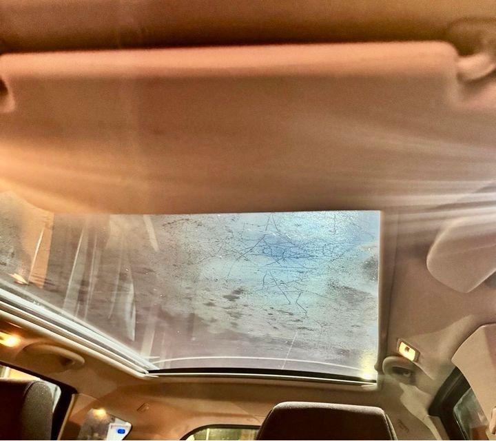 Peugeot 308 2012 — interior