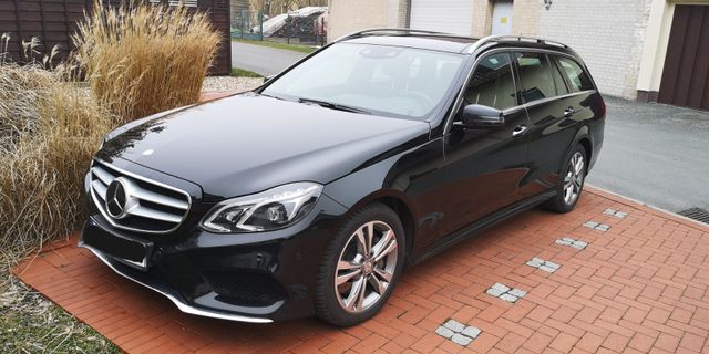 MERCEDES-BENZ E 350 BlueTEC 4MATIC T - AMG line 