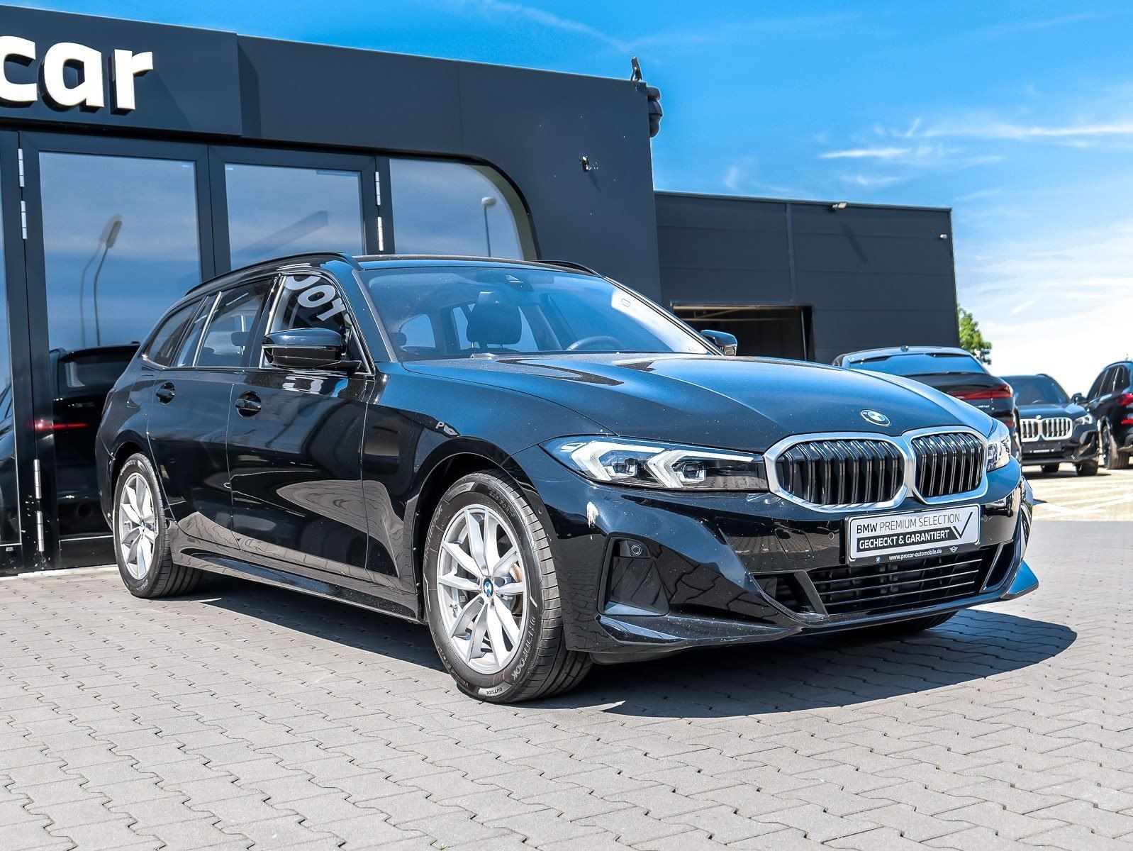 BMW 318i Touring RFK NAVI LED PDC V+H DAB Parkass. foto 6