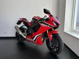 Honda CBR 1000 RR Fireblade*erste Hand*Scheckheft gepf - HONDA MOTORRAD