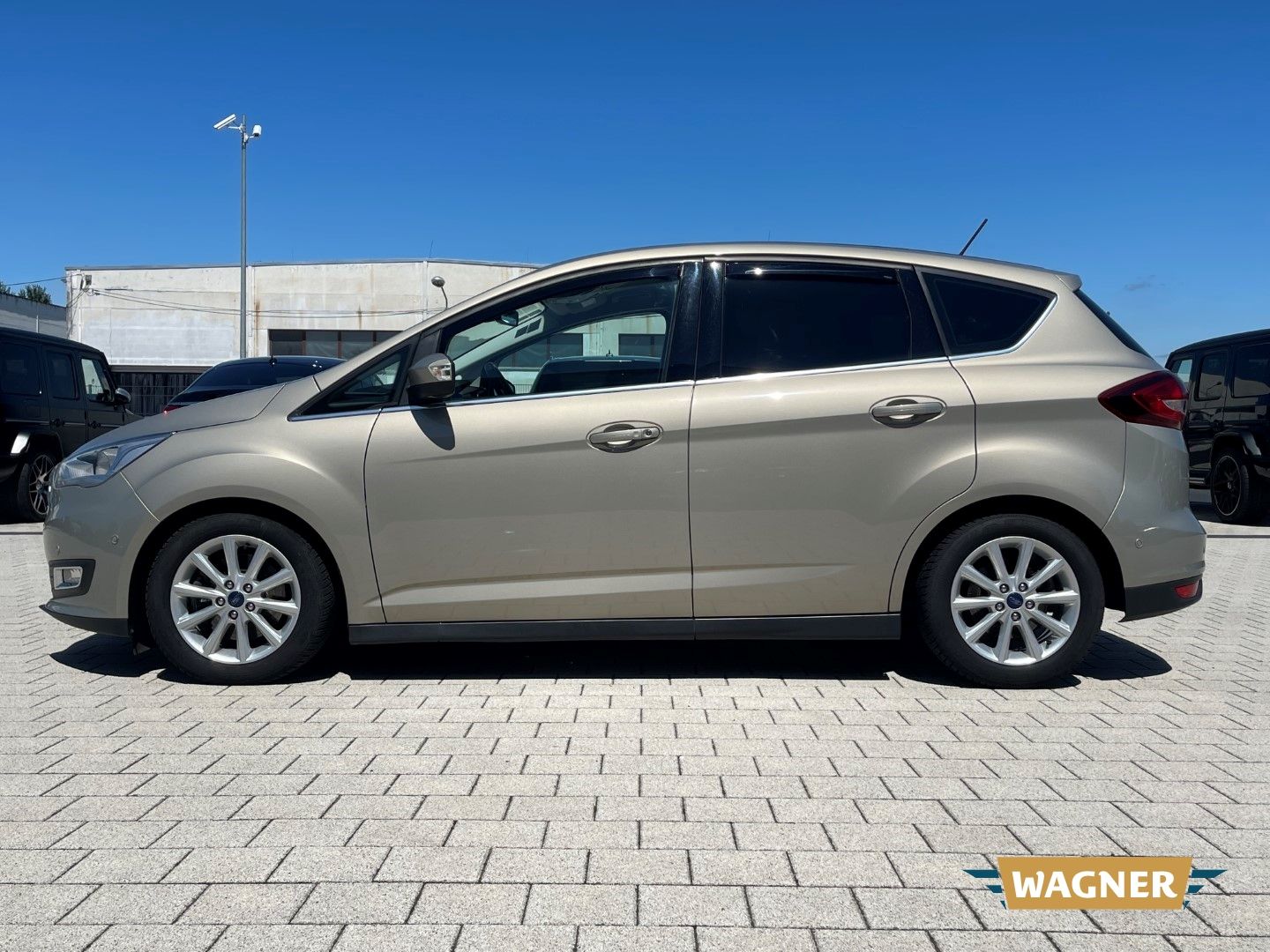 Fahrzeugabbildung Ford C-Max Titanium 1.5 EcoBoost Standheizung