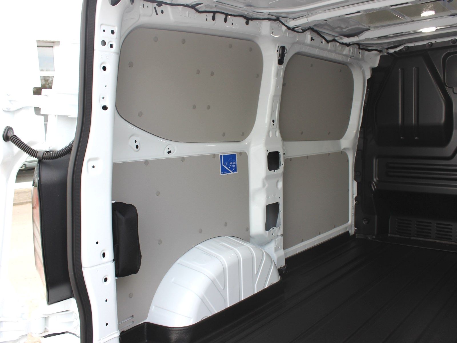 Fahrzeugabbildung Ford Transit Custom 320 L1 Trend FWD Plug-in Hybrid