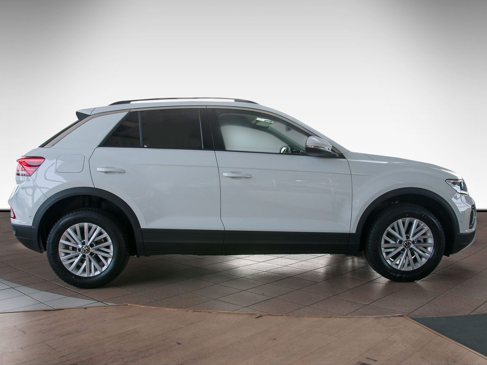 Fahrzeugabbildung Volkswagen T-Roc Life 1.0 l TSI OPF 110 PS 6-Gang