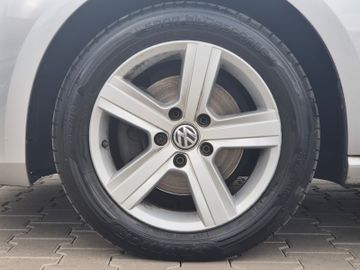 Volkswagen Golf - 10