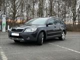 Skoda Octavia II Scout 4x4 Combi |Alcantara|8fach Alu - Skoda Octavia aus 2010: Scout