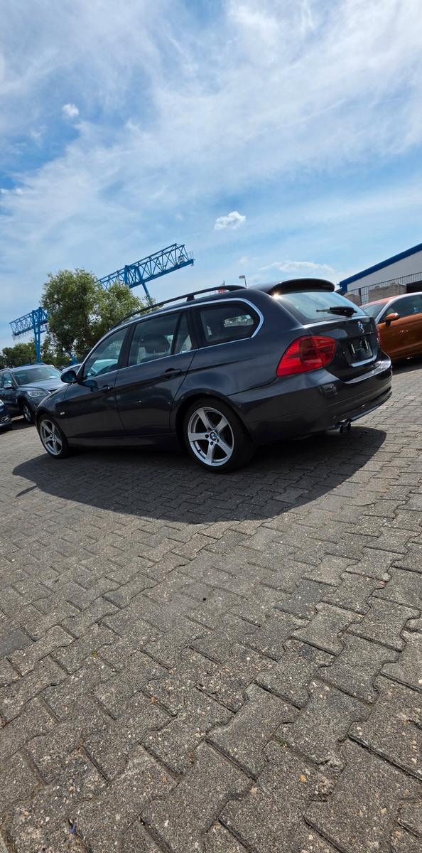 BMW 325 2006 — photo 11
