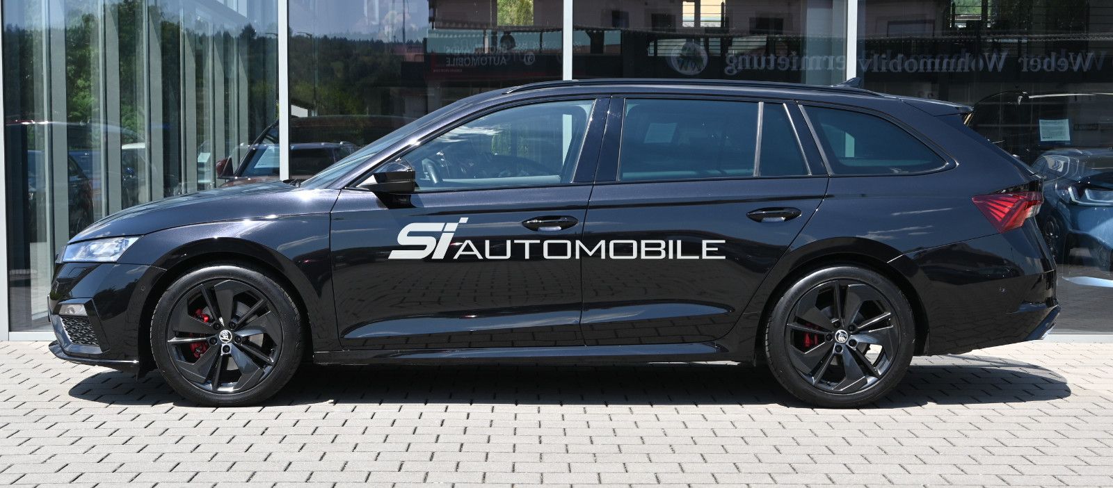 Fahrzeugabbildung SKODA Octavia 2.0 TDI DSG RS COMBI °ACC°AHK°HEAD-UP°