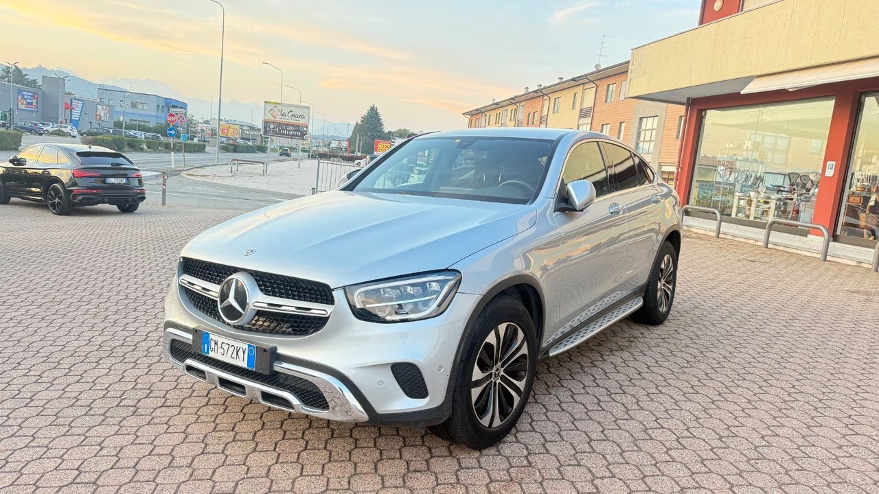 Other MERCEDES GLC 200 COUPE 4 MATIC 2022 imagem 2