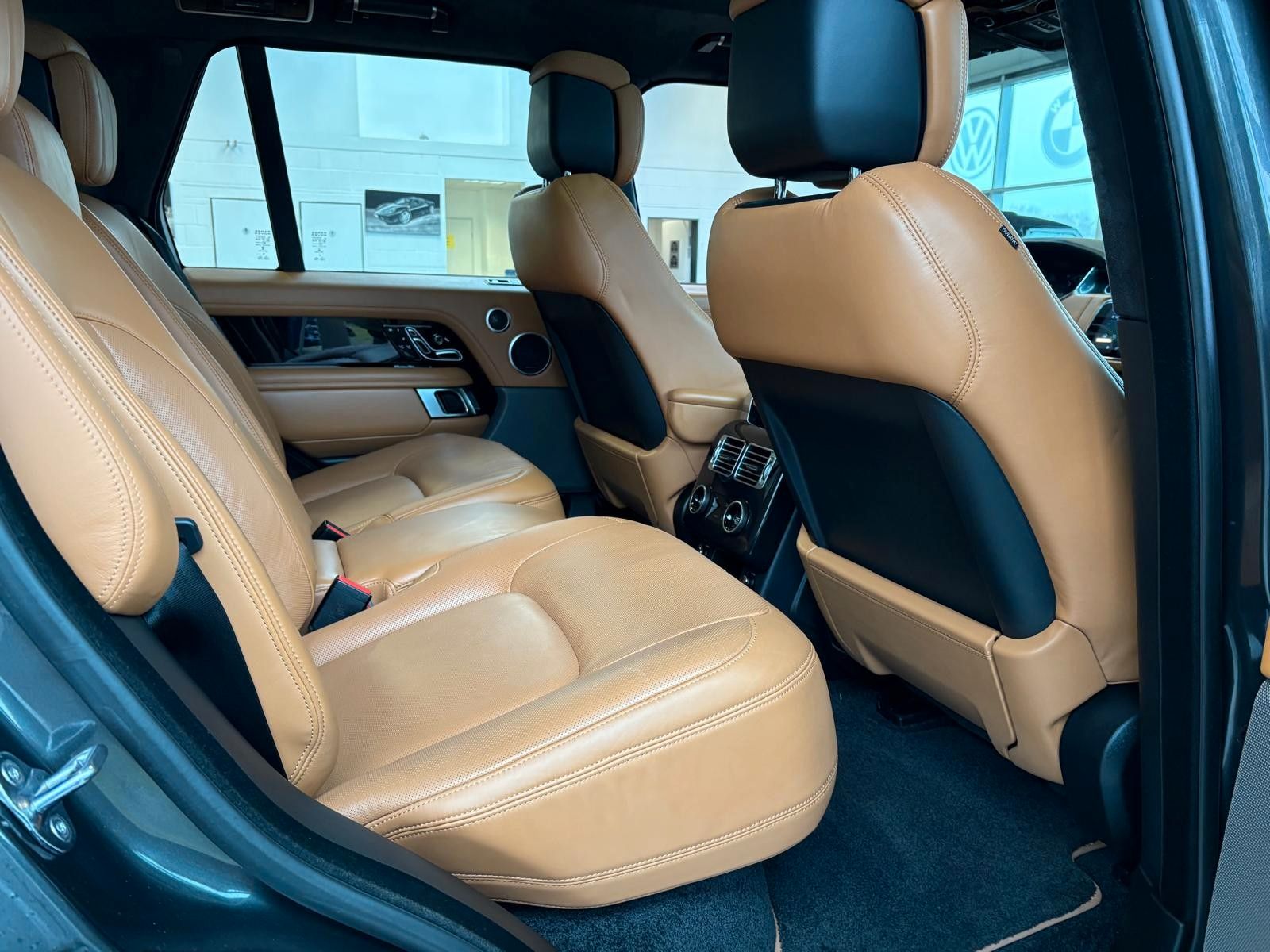 Fahrzeugabbildung Land Rover Range Rover 3.0 Liter SDV6 Autobiography