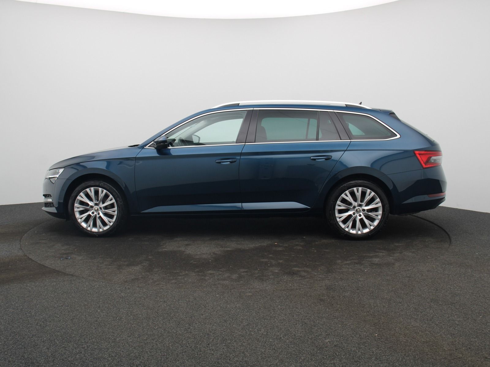 Skoda Superb - Bild 5