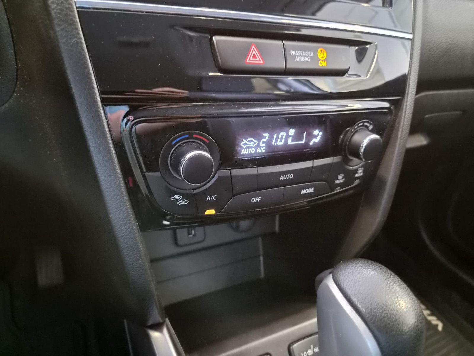 Fahrzeugabbildung Suzuki Vitara 1.4 Comfort / GEPFLEGT / GARANTIE /