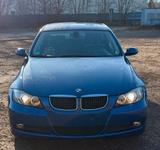 BMW E90 318 i 150 PS TÜV 03/27 SEHR GUT ZU... - BMW 318 in Chemnitz