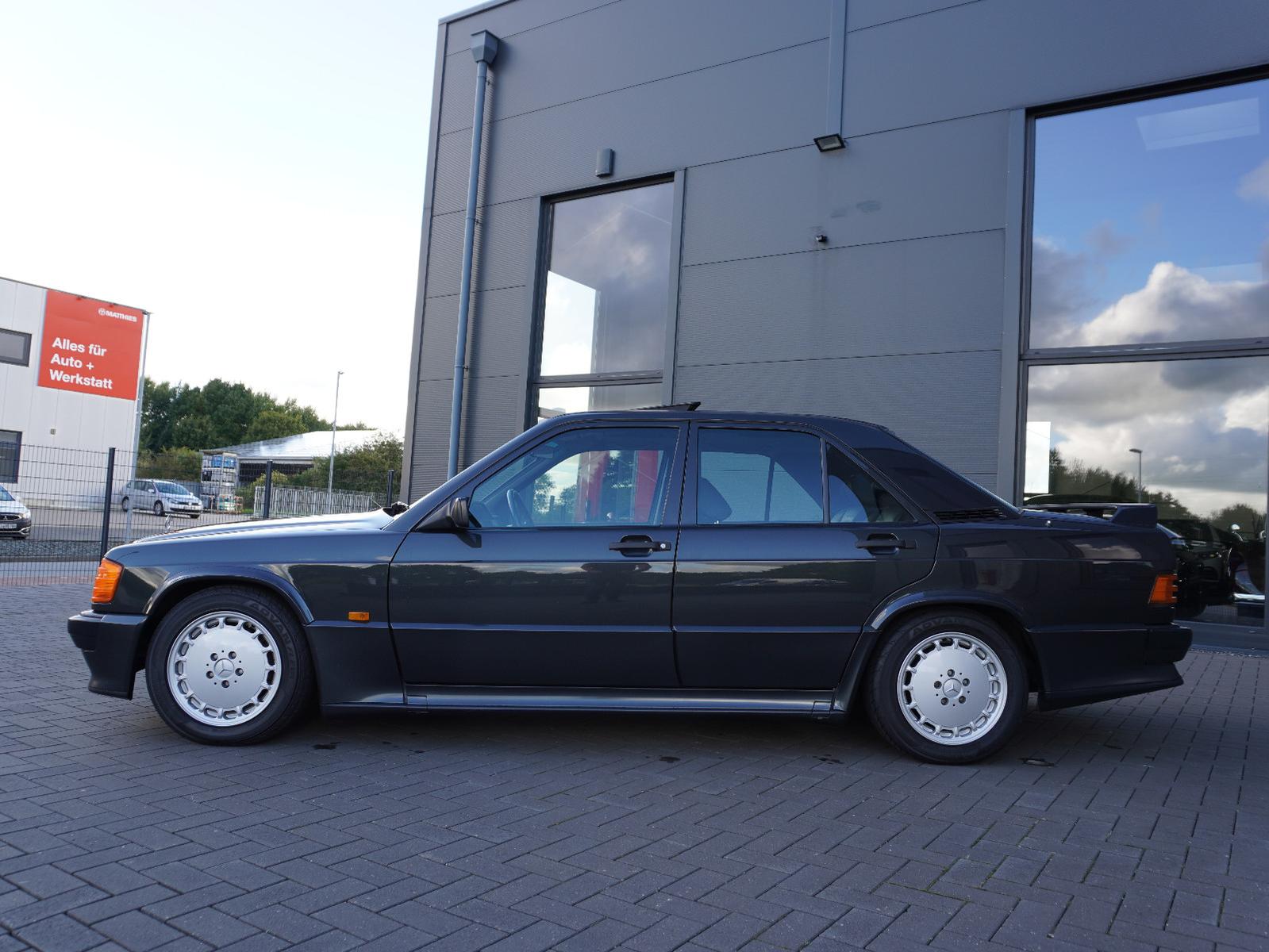 Mercedes-Benz 190 E 2,3 16 V
