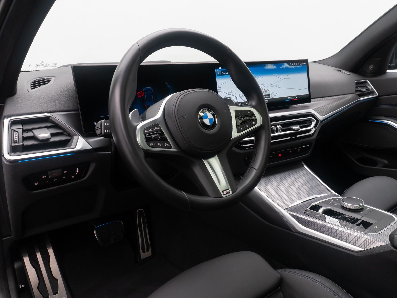 Fahrzeugabbildung BMW 330d M Sport H/K Panorama HUD DAB Alarm 19Zoll