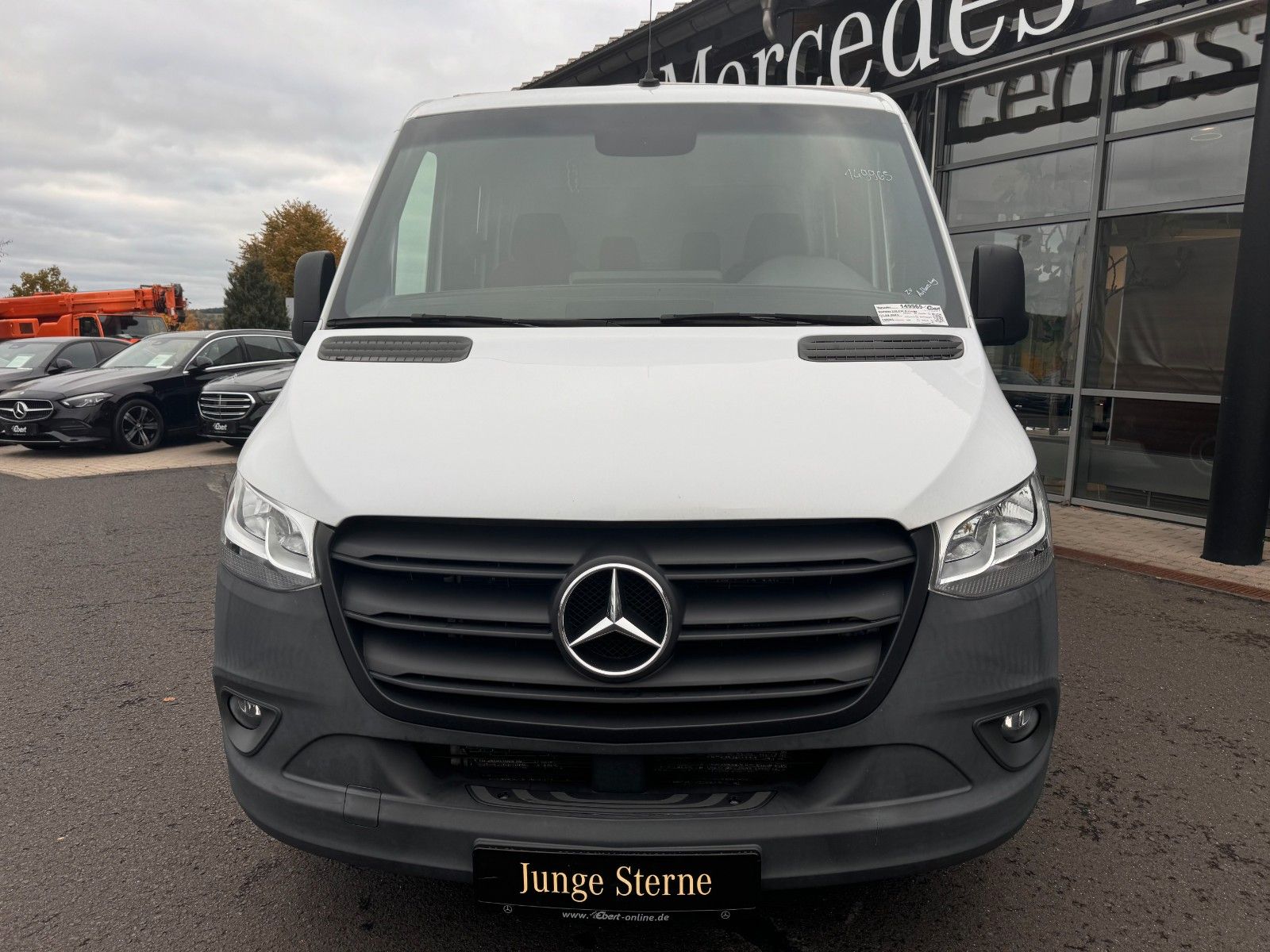 Fahrzeugabbildung Mercedes-Benz Sprinter 215 CDI DoKa 9G Klima AHK SHZ