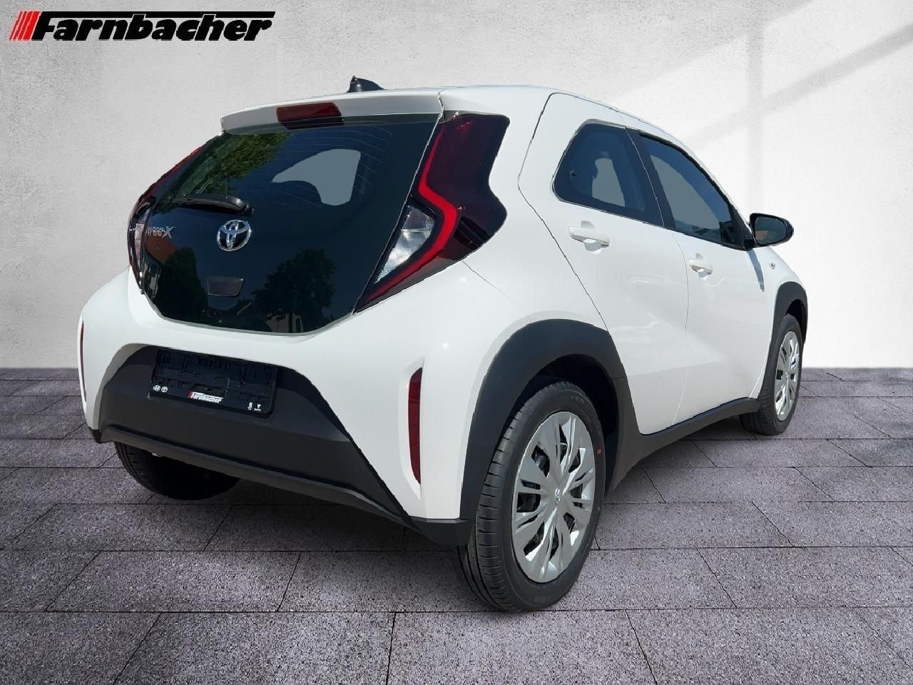 Fahrzeugabbildung Toyota Aygo X Business Edition M/T