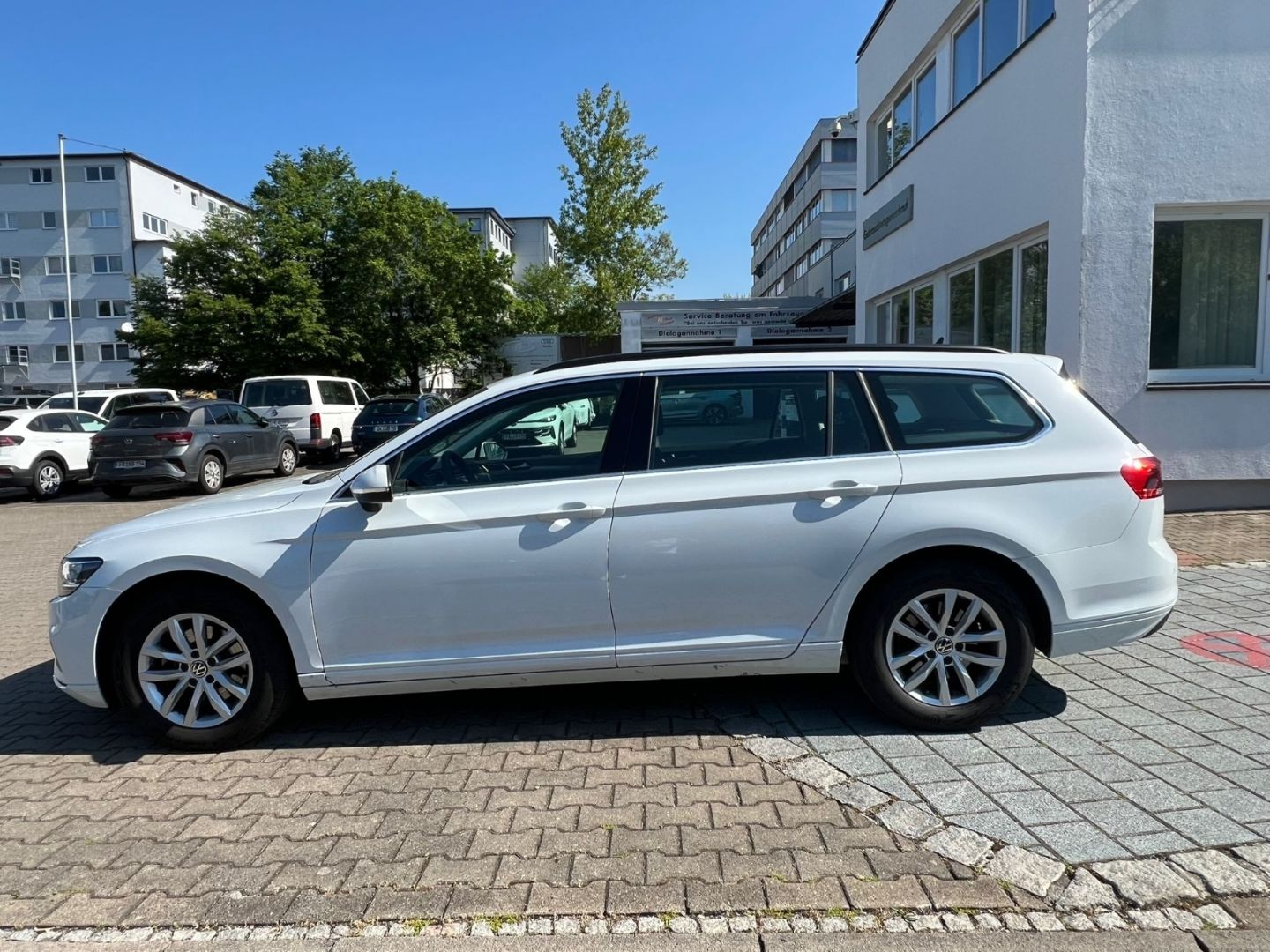 Passat Variant Business 2.0TDI DSG NAV*KAMERA*1H