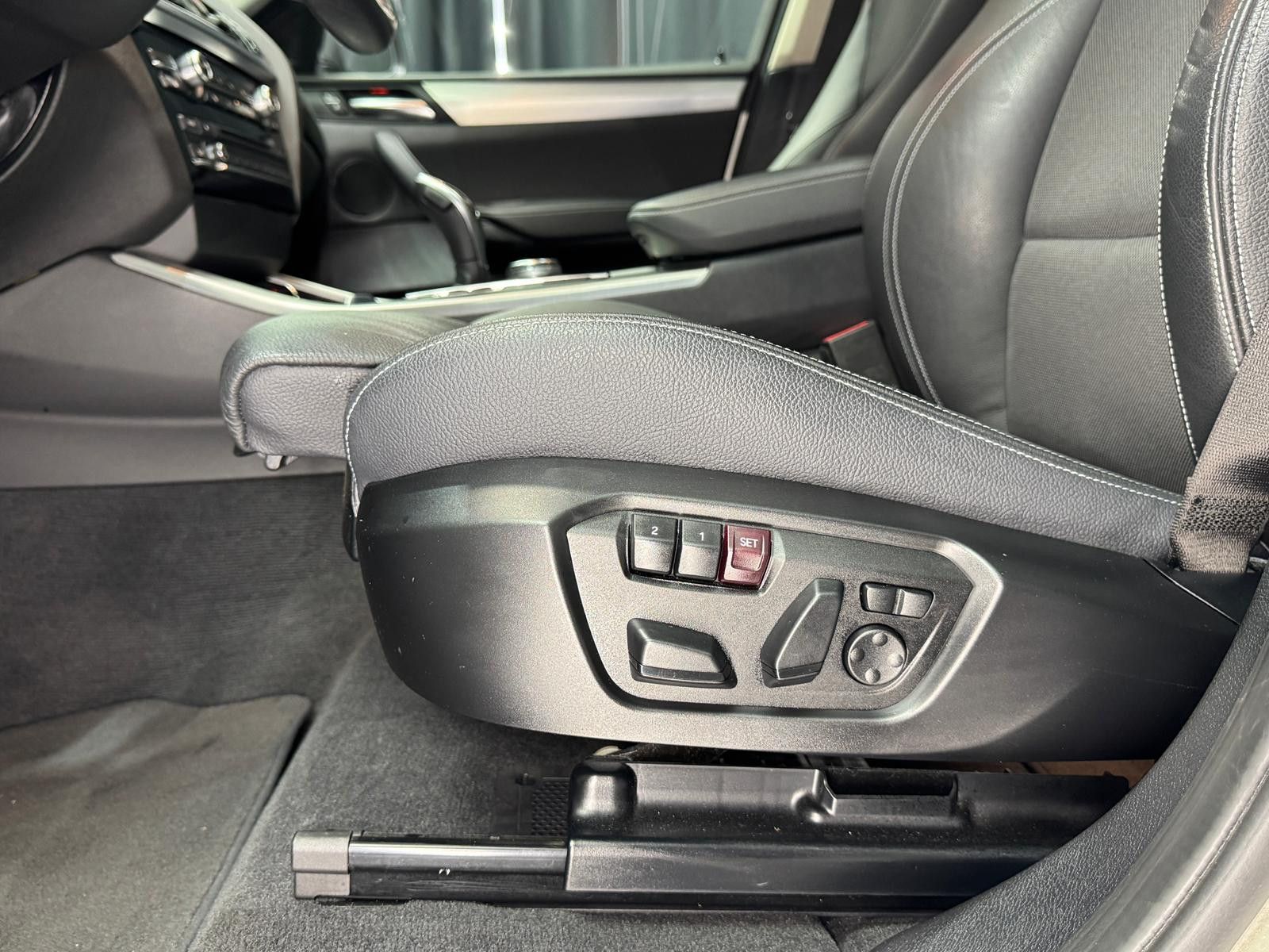 Fahrzeugabbildung BMW X4 xDrive 35I|PANO|MEMORY