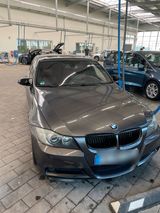 BMW E90 330d M Paket - BMW 330: 330d E90