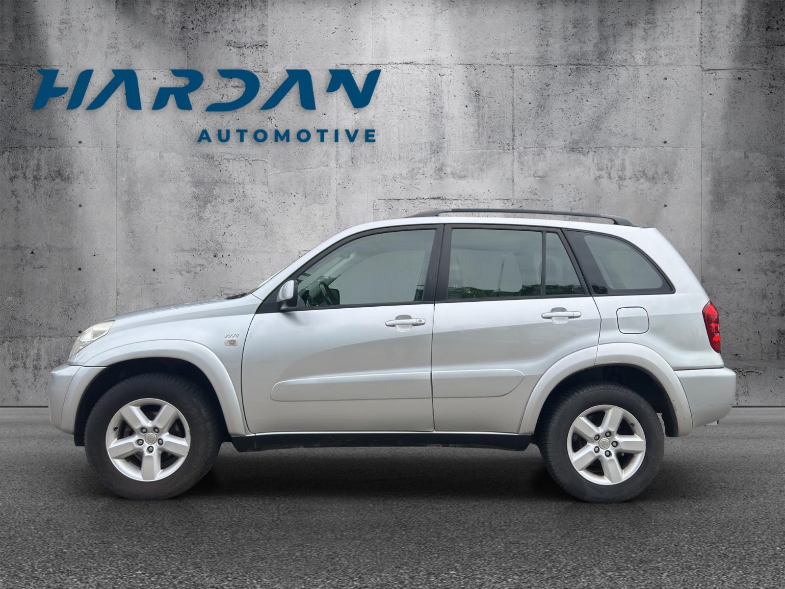 Toyota RAV4 2.0 VVT-i 150 ch 4x4 Executive • Cuir • Toit ouvrant • GPS • Clim auto • Sièges chauffants