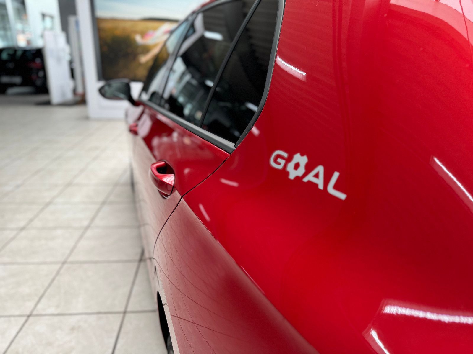 Fahrzeugabbildung Volkswagen Golf VIII Lim. 1.5 TSI +LED+SHZ+NAVI+CARPLAY+GJR