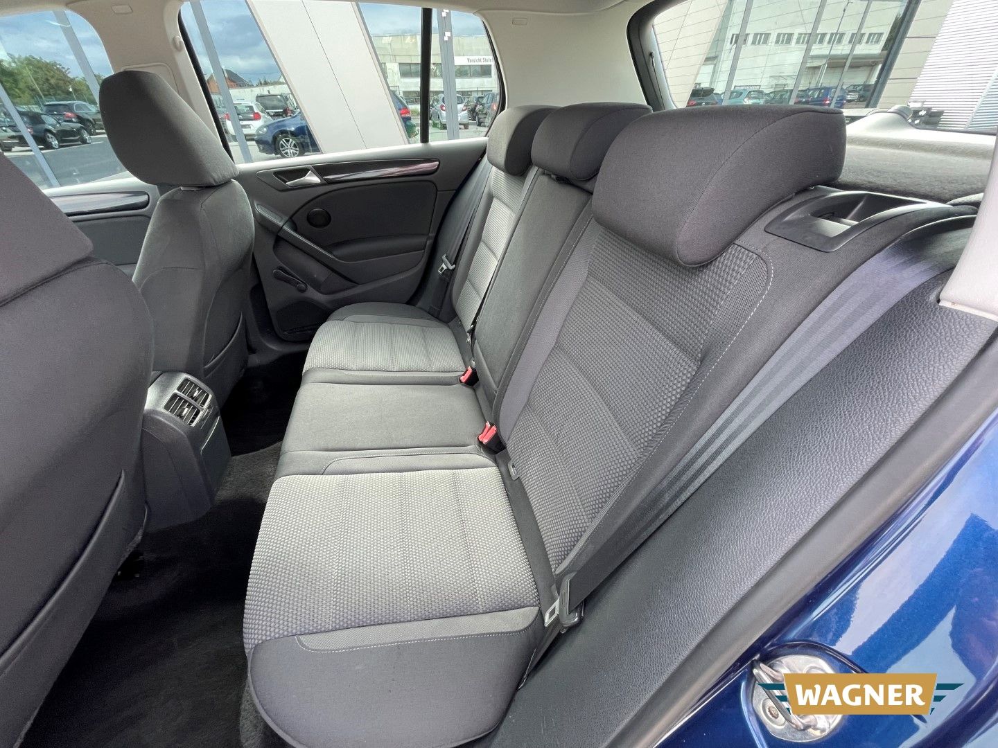 Fahrzeugabbildung Volkswagen Golf VI Comfortline 1.6 Klimaautomatik