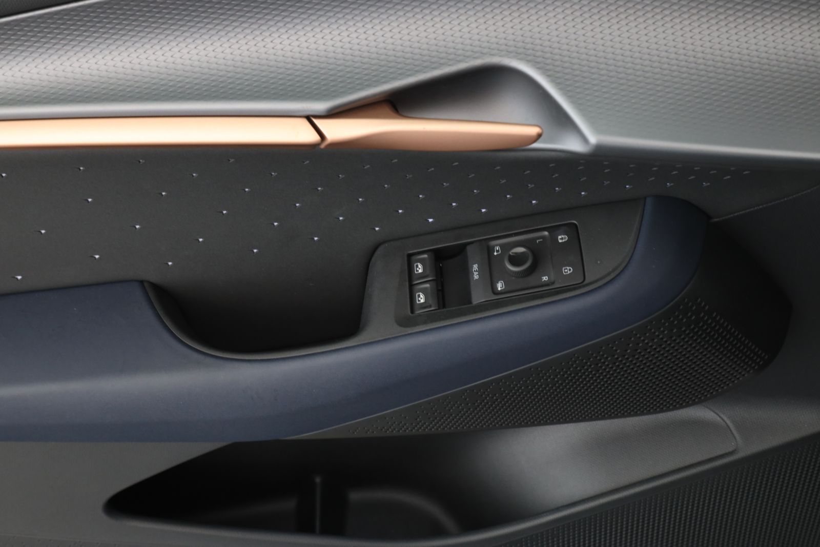 Cupra Tavascan - Bild 15