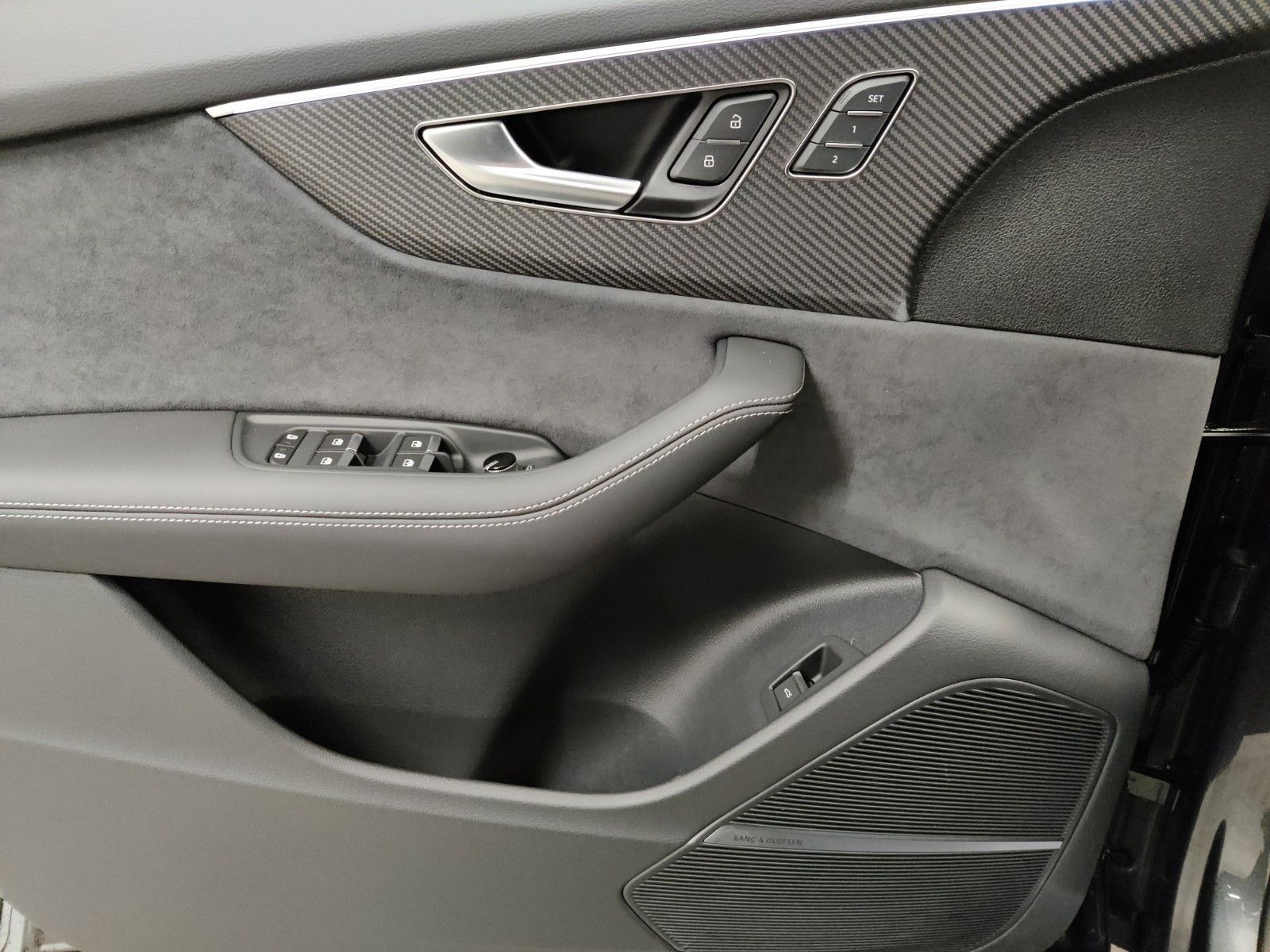 Audi SQ8 - Bild 18