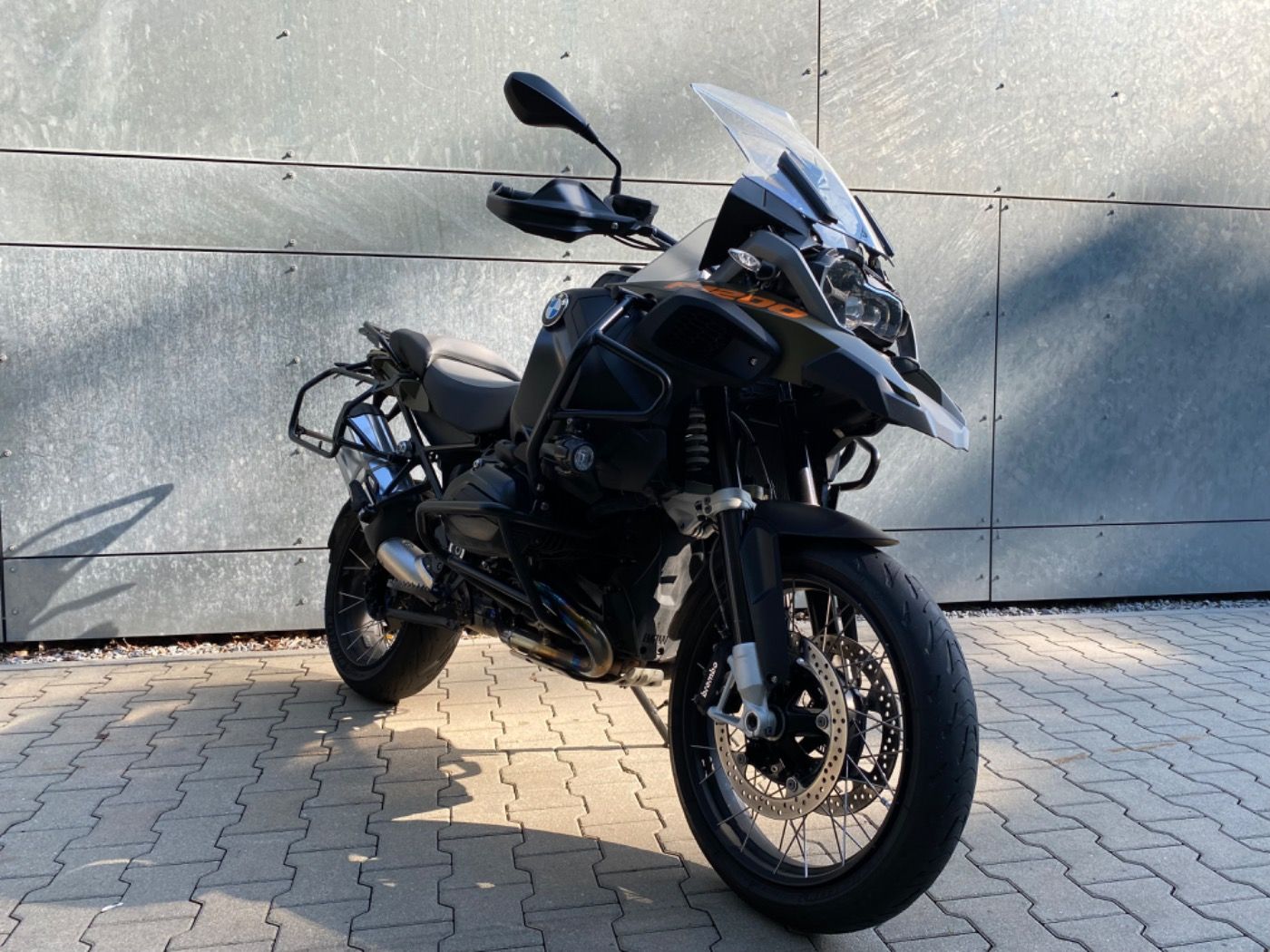 Fahrzeugabbildung BMW R 1200 GS Adventure 3 Pakete