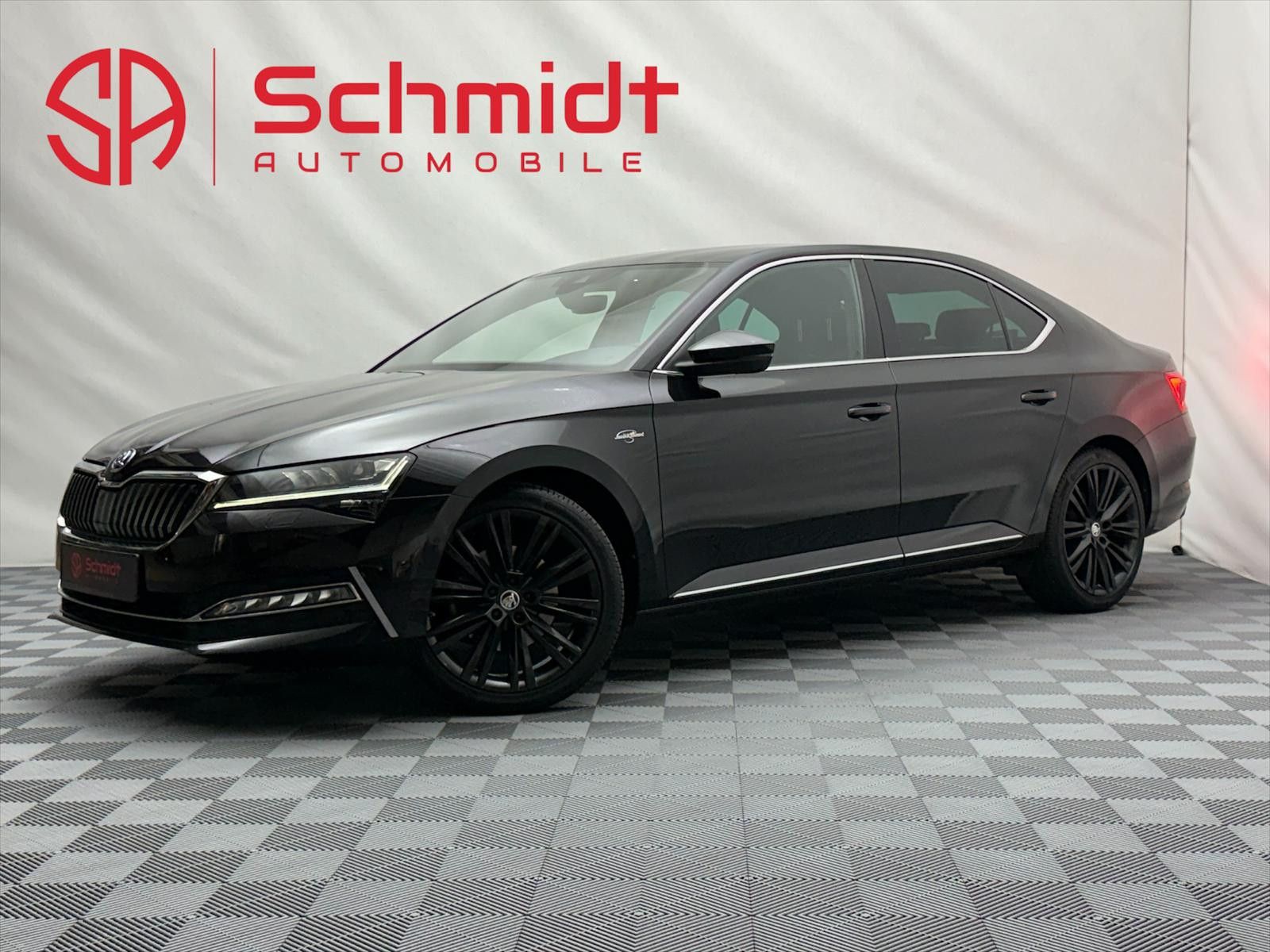 Skoda Superb L&K MATRIX