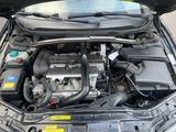 Volvo V70 2.0T - OK Zustand - Volvo V70 mit Benzin-Antrieb: Kombi, 2.0