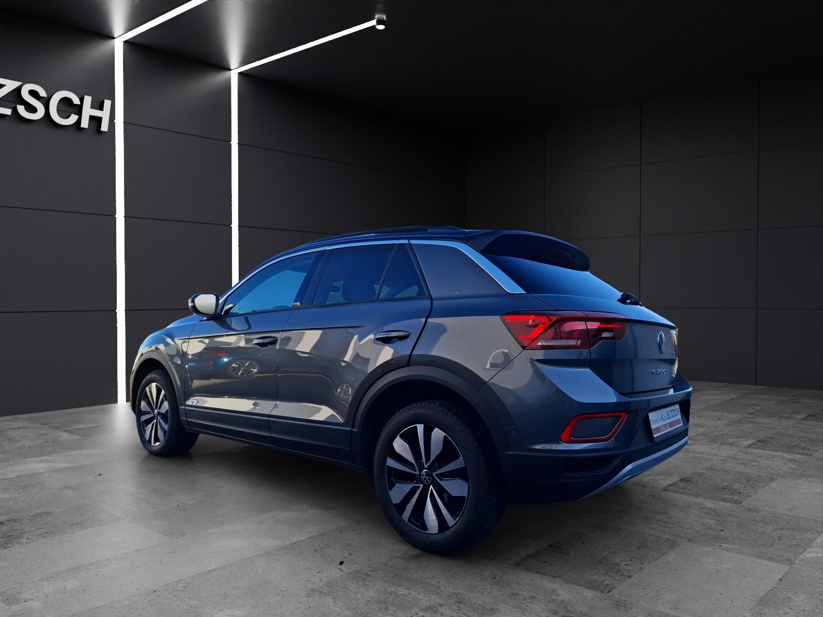 Fahrzeugabbildung Volkswagen T-Roc TSI Move DSG STH LED Navi AID RFK SH