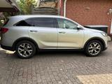 Kia Sorento 2.2 CRDi AWD Platinum Edition Automa... - Kia Sorento: Privatanbieter