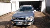 Saab 9-5 2.3t SE Kombi SE - silberne Saab 9-5