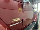 Jeep Wrangler Unlimited Sahara 4x4 3.8 /3-Trg/Softtop - Jeep Wrangler mit Benzin-Antrieb: Geländewagen