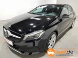 Mercedes-Benz A 180 Score Automatik EU6 LED ACC Klima PDC - Mercedes-Benz A 180 Gebrauchtwagen in Hamburg