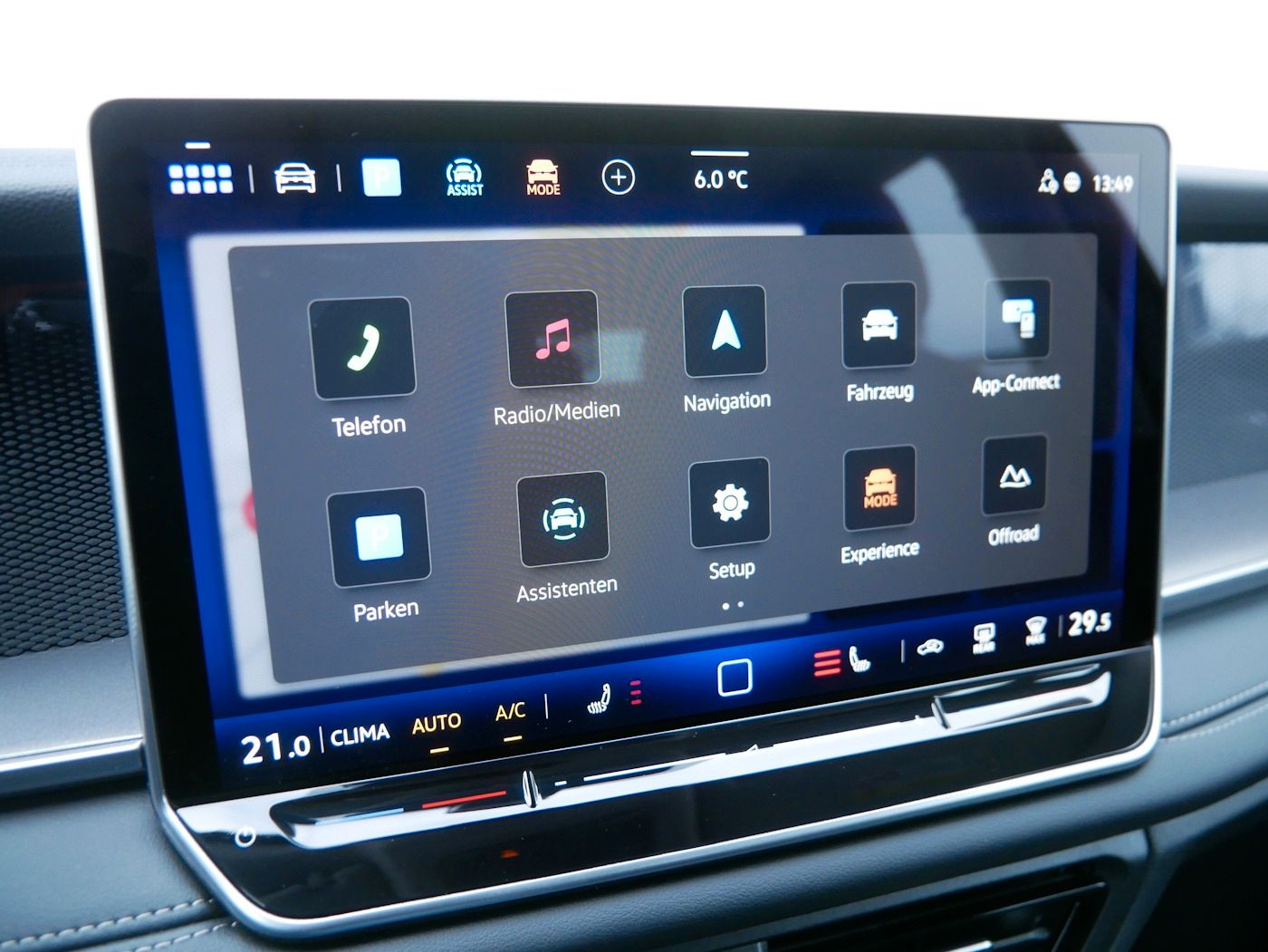 Fahrzeugabbildung Volkswagen Tayron 2.0 4Motion NEU64T 7-Sitzer Matrix AHK DC