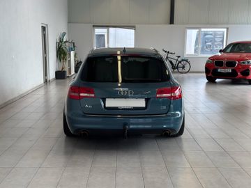 Audi A6 - 6