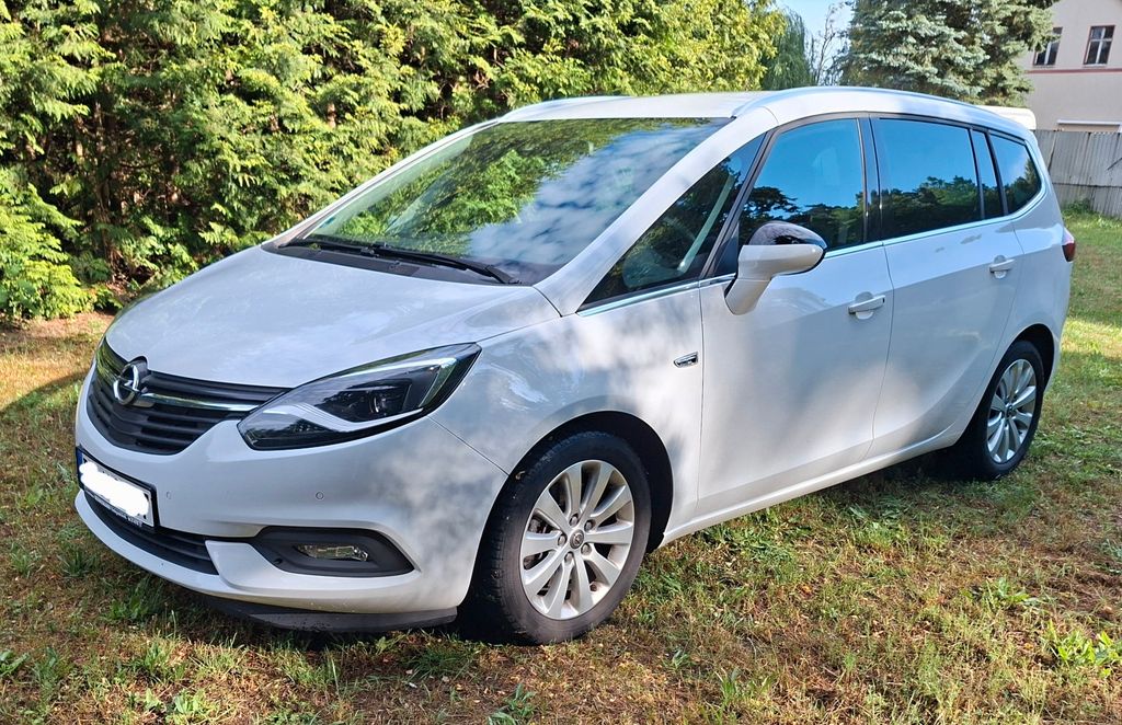 Image of Opel Zafira Tourer